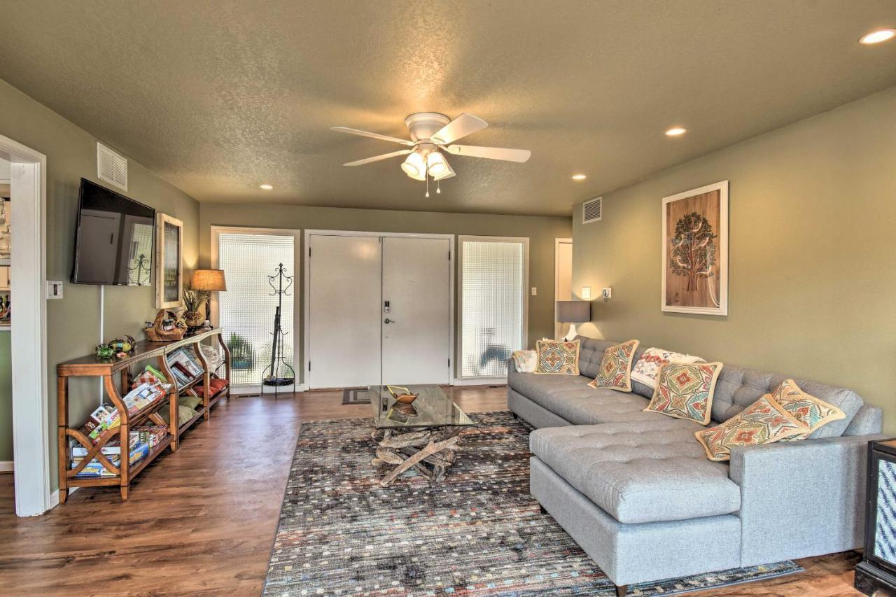 Lakefront Hot Springs Home With Updated Deck And Dock! 외부 사진