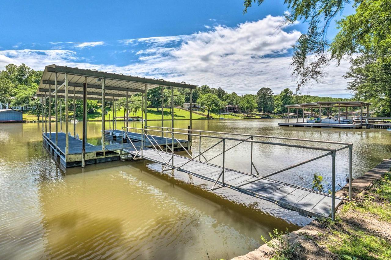 Lakefront Hot Springs Home With Updated Deck And Dock! 외부 사진