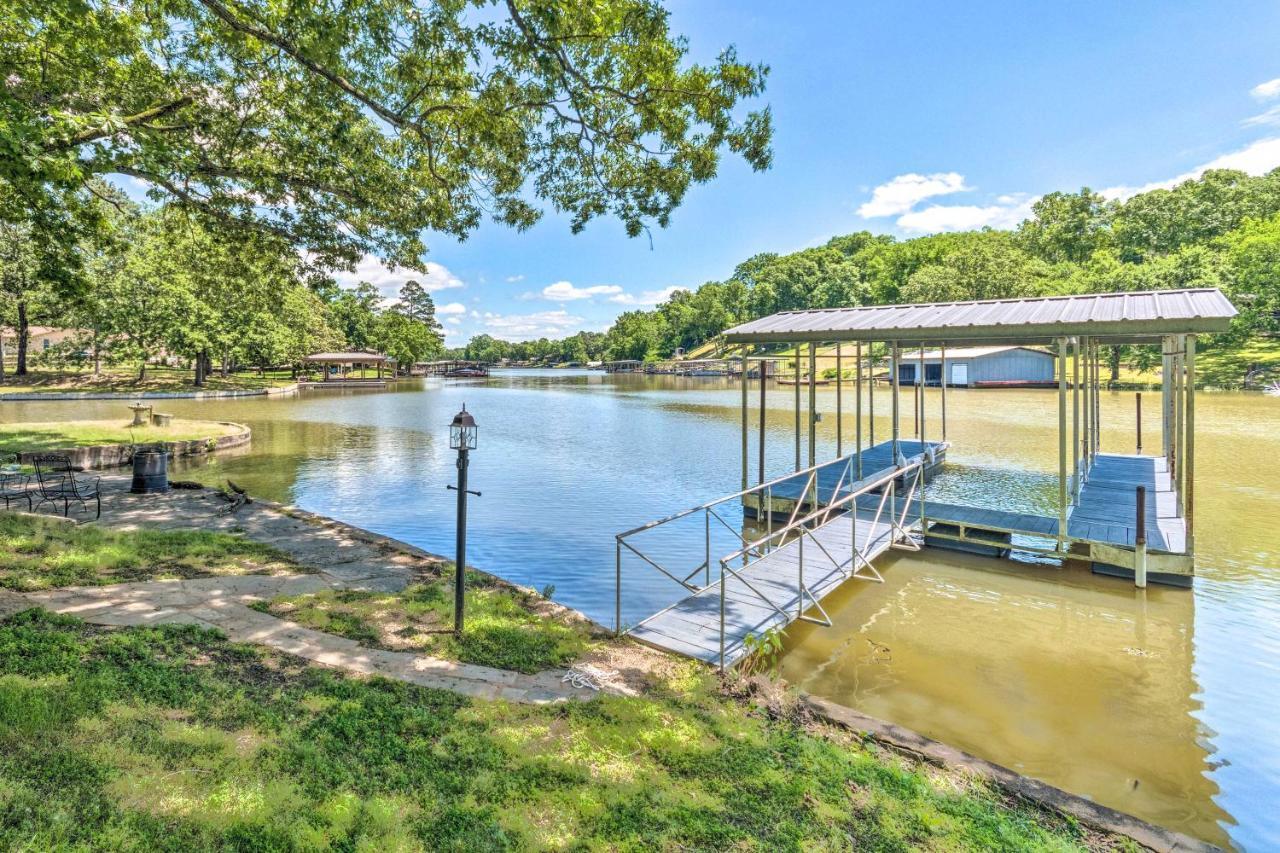 Lakefront Hot Springs Home With Updated Deck And Dock! 외부 사진